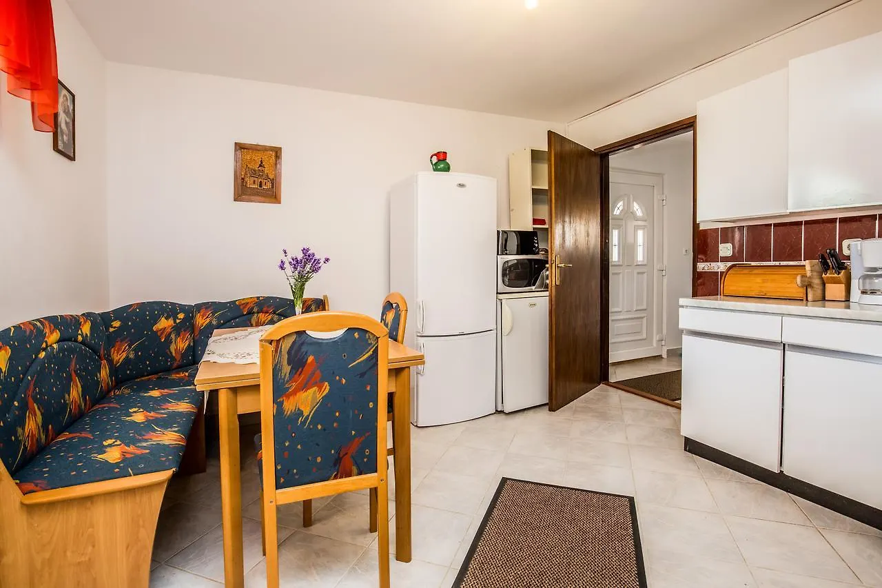Apartment Carolina Ližnjan 크로아티아