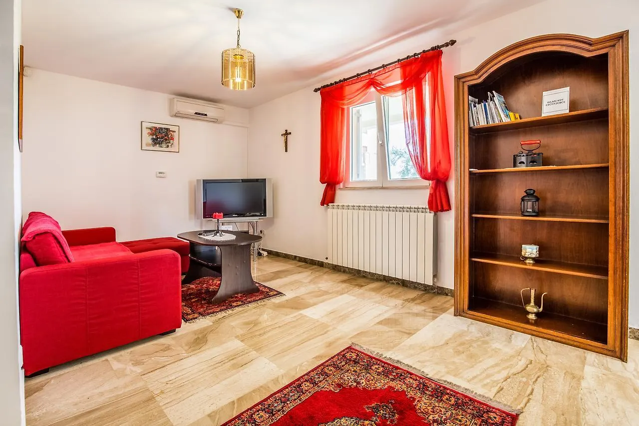 Apartment Carolina Liznjan